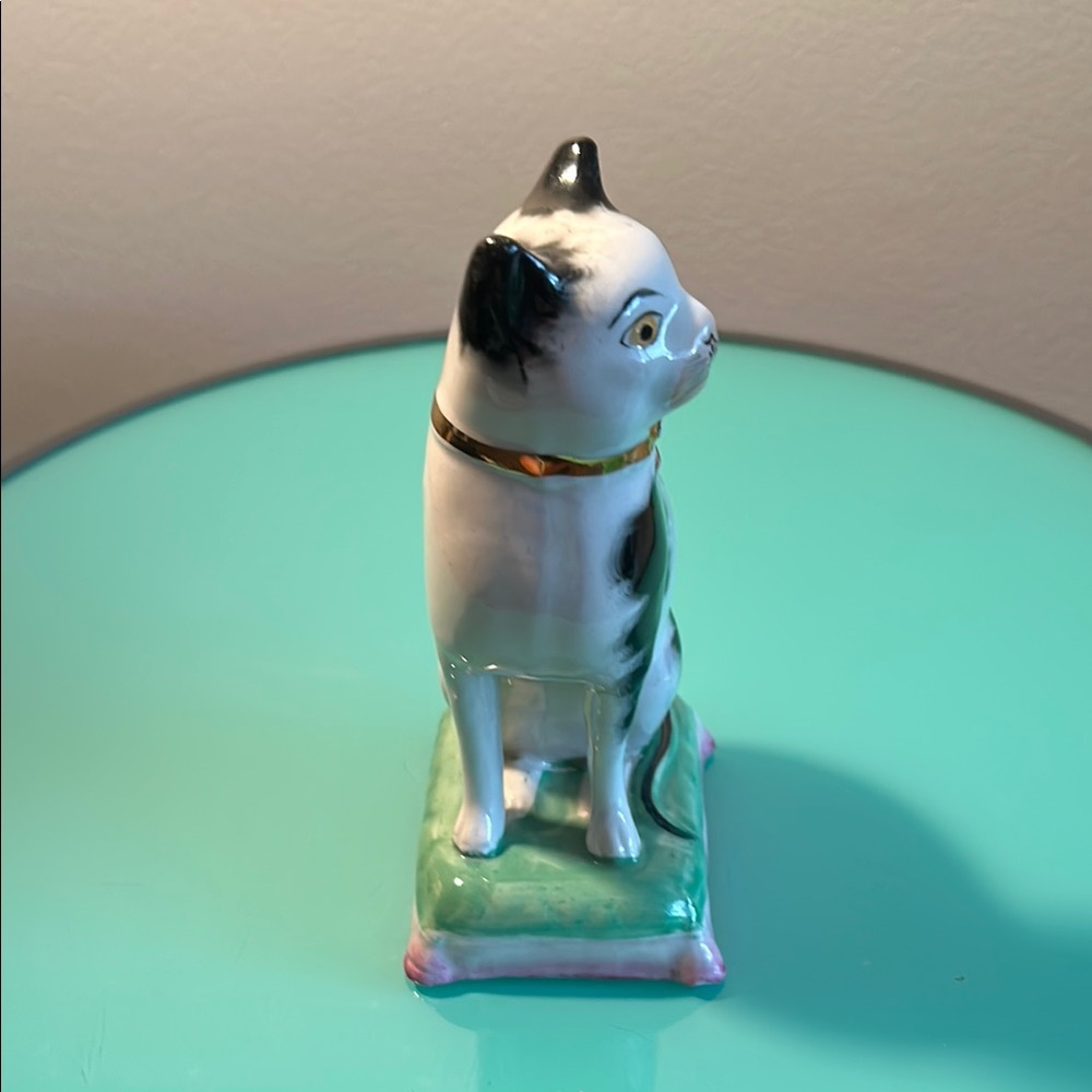 Black & White Staffordshire Cat Figurine - Picture 4 of 5